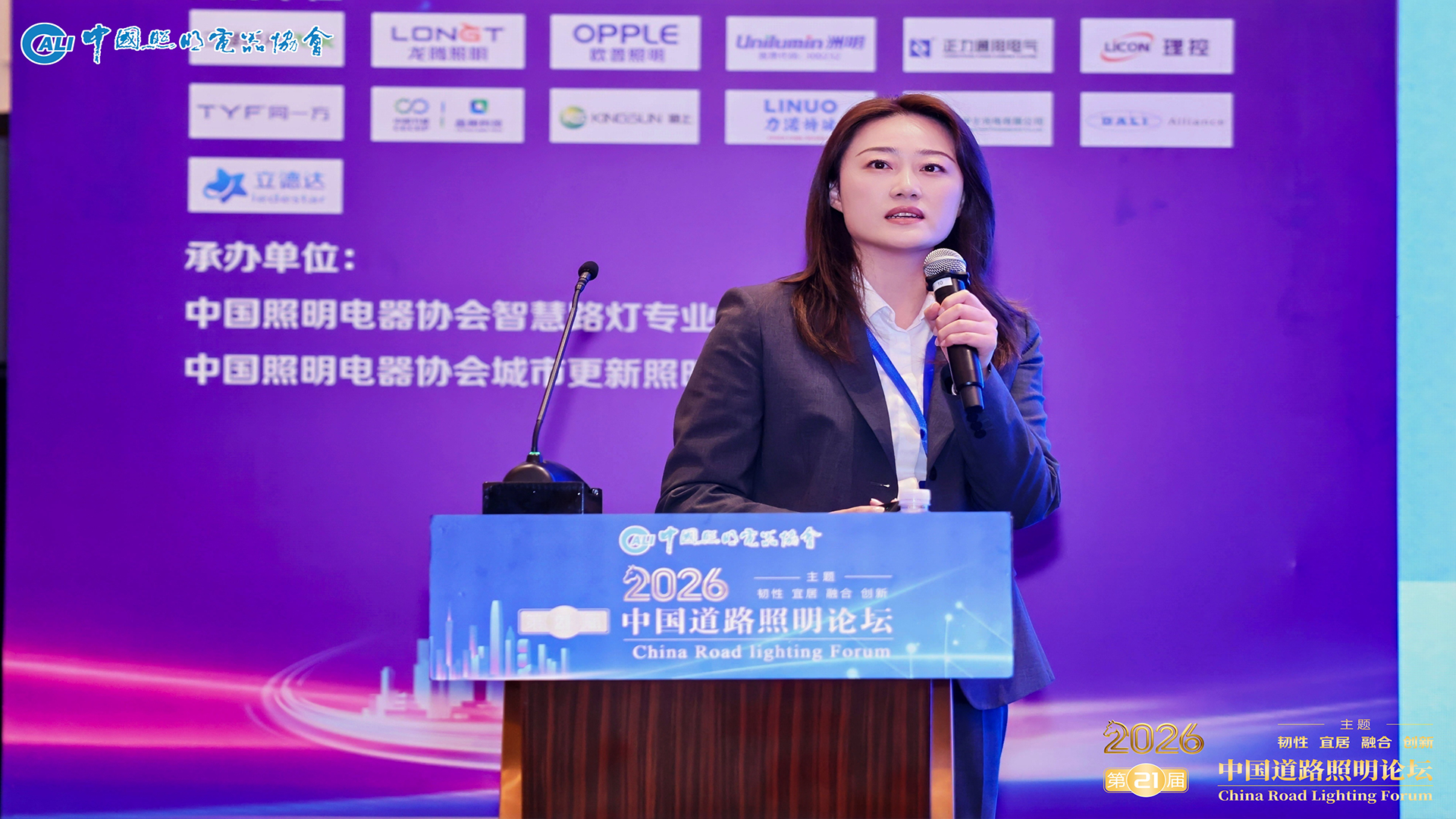68312094_1777022396.png